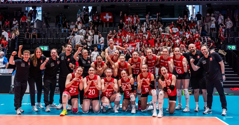  Schweizer Volleyballerinnen gewinnen hart umkämpftes Duell gegen Österreich